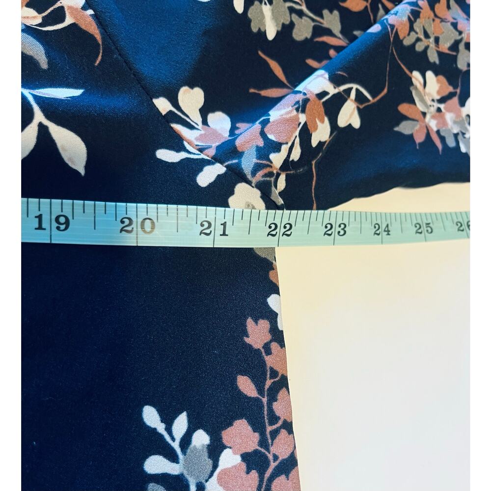 Loft dress - Picture 4 of 6